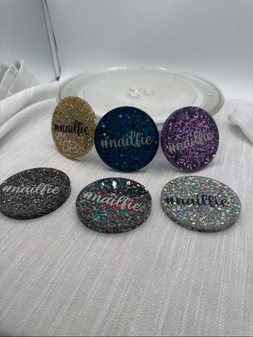 Nailfie discs photo prop for manicure designs set of six NWOT